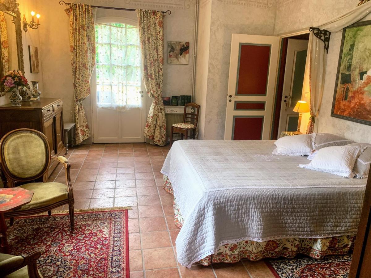 Domaine De La Chartreuse Dautre Bed & Breakfast